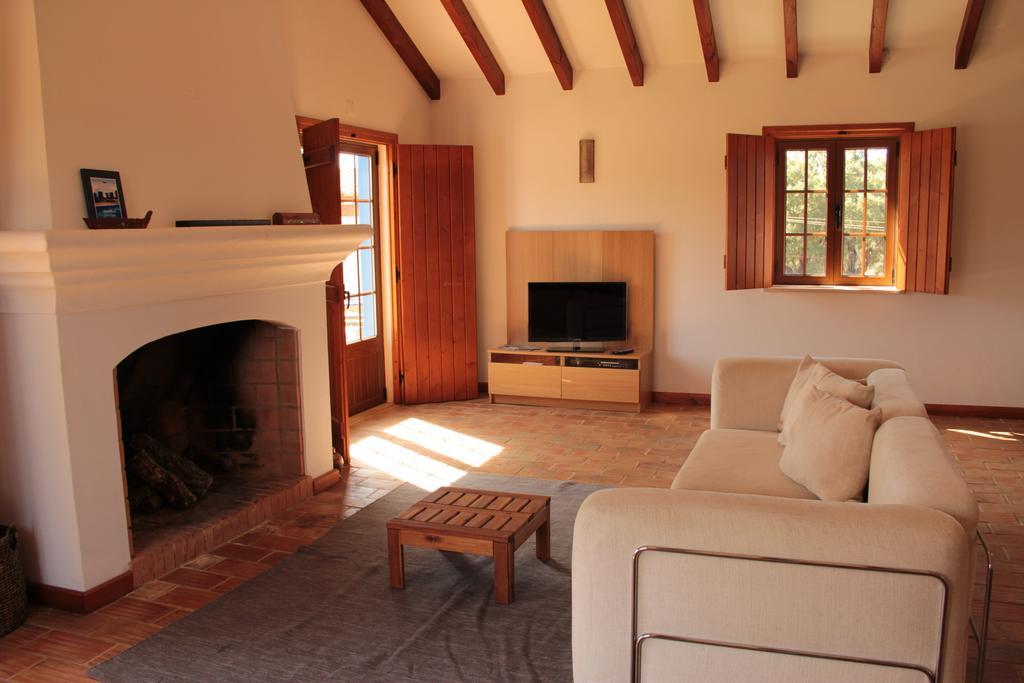 Monte Azul - Casas De Campo Do Junqueirinho Bicos Bilik gambar